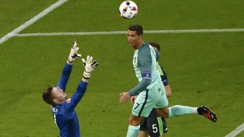  Cristiano Ronaldo có một kỹ năng ‘out-trình’ Lionel Messi